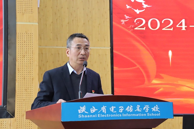 党委副书记记卢仁虎讲话.jpg